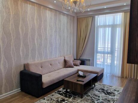 2 rooms · 60 m² · floor 11/17, 7-ci mikrorayon