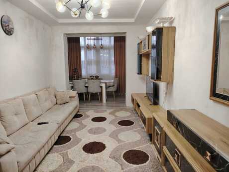 4 otaq · 80 m² · 5/5 mərtəbə, Neftçilər