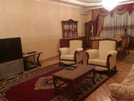 Elan №6413212 - Bakı, Nizami m., 4 otaqlı, 180 m², 6/10 mərtəbə