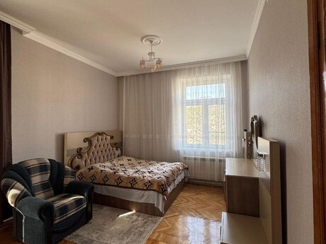 Elan №6413200 - Bakı, Bayıl q., 3 otaqlı, 75 m², 4/5 mərtəbə