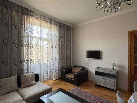Kirayə 3 otaqlı mənzil, 80 m², Bayıl: 900 ₼/ay 2