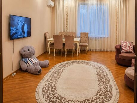 Elan №6413202 - Bakı, 28 May m., 2 otaqlı, 100 m², 7/17 mərtəbə