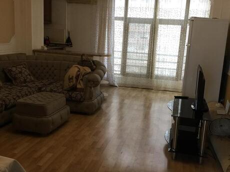 Elan №6413237 - Bakı, 28 May m., 2 otaqlı, 65 m², 5/6 mərtəbə