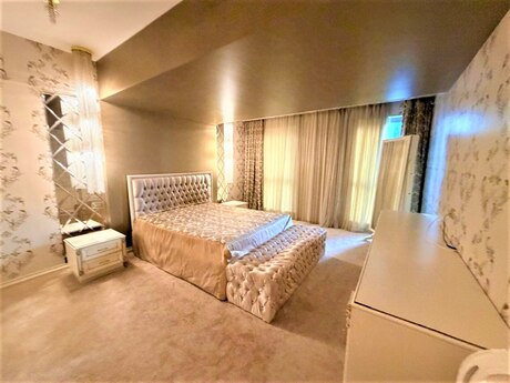 Kirayə 4 otaqlı mənzil, 220 m², Port Baku Residence: 4 500 ₼/ay 4