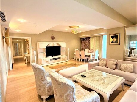 Kirayə 4 otaqlı mənzil, 220 m², Port Baku Residence: 4 500 ₼/ay 3