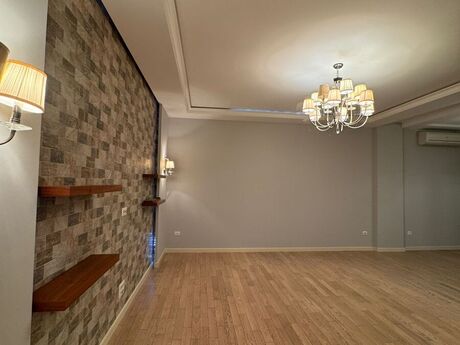 4 otaqlı mənzil, 210 m², İnşaatçılar: 470 000 ₼ 4