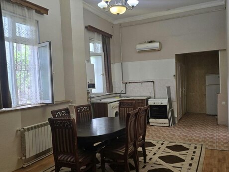 Elan №6413411 - Bakı, Yasamal r., 4 otaqlı, 95 m², 1/2 mərtəbə