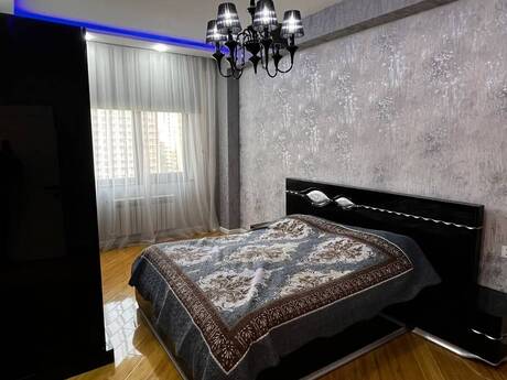 Kirayə 2 otaqlı mənzil, 100 m², 8 Noyabr: 1 100 ₼/ay 4