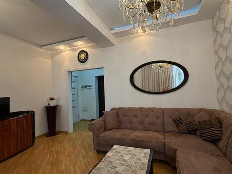 Kirayə 2 otaqlı mənzil, 70 m², Şah İsmayıl Xətai: 897 ₼/ay 2