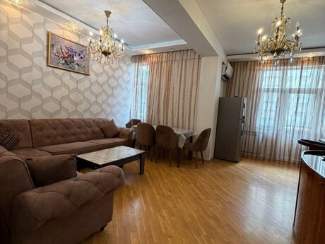 Объявление №6413551 - Баку, м. Шах Исмаил Хатаи, 2-комн., 70 м², 5/17 этаж
