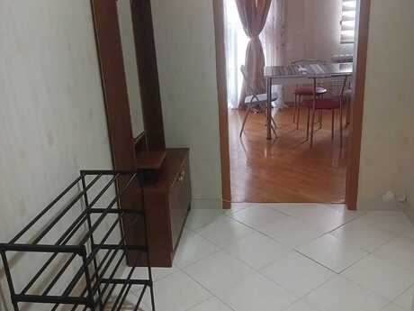 Elan №6413977 - Bakı, Səbail r., 2 otaqlı, 50 m², 3/5 mərtəbə