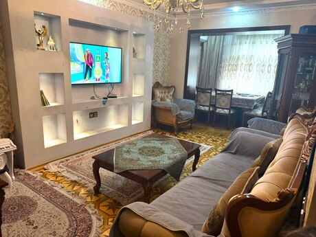 Elan №6413730 - Bakı, Gənclik m., 3 otaqlı, 80 m², 4/5 mərtəbə