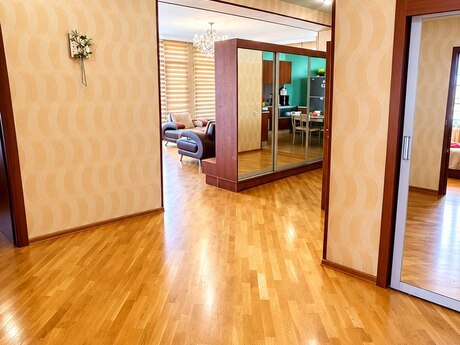 3 otaqlı mənzil, 120 m², 8-ci mikrorayon: 265 000 ₼ 4