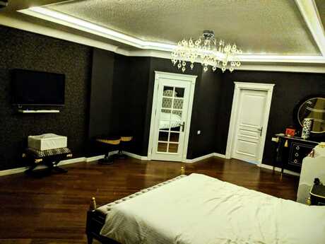 5 otaqlı mənzil, 300 m², Nizami: 749 000 ₼ 5