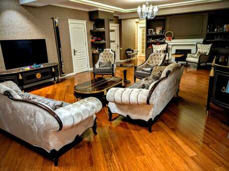 5 otaqlı mənzil, 300 m², Nizami: 749 000 ₼ 2