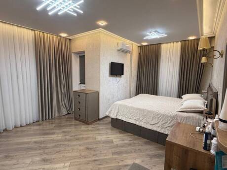 3-комнатная квартира, 135 м², Nəsimi: 300 000 ₼ 2