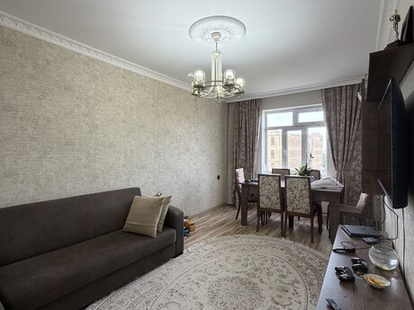 3 otaqlı mənzil, 75 m², Bakıxanov: 205 000 ₼ 2