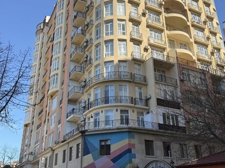 Elan №6413854 - Bakı, Azadlıq Prospekti m., 4 otaqlı, 185 m², 10/14 mərtəbə