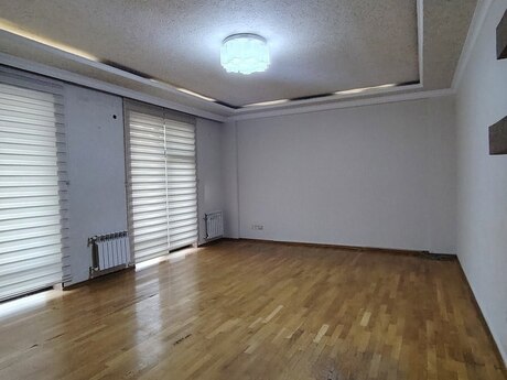 Elan №6413887 - Bakı, Gənclik m., 4 otaqlı, 157 m²