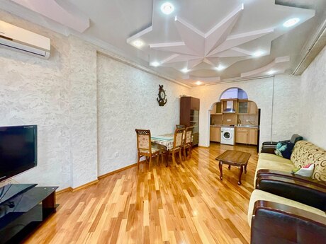 Kirayə 3 otaqlı mənzil, 115 m², 8 Noyabr: 900 ₼/ay 3