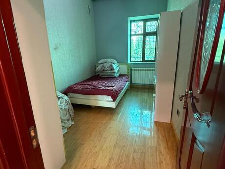 Kirayə 4 otaqlı mənzil, 100 m², Gənclik: 1 000 ₼/ay 3