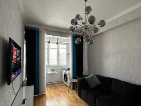 Elan №6413942 - Bakı, Yasamal r., 2 otaqlı, 41 m², 4/12 mərtəbə