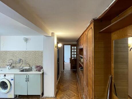 Elan №6413953 - Bakı, 28 May m., 2 otaqlı, 55 m², 3/5 mərtəbə
