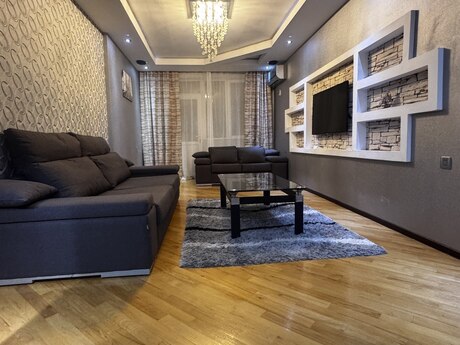 Kirayə 3 otaqlı mənzil, 135 m², Nərimanov: 1 000 ₼/ay 2