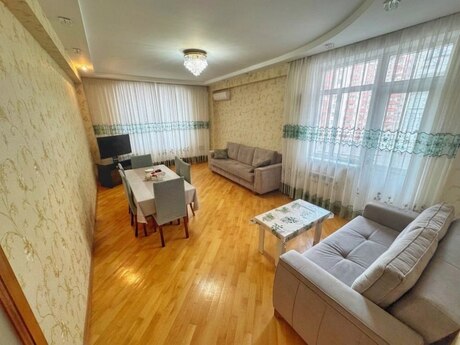 3 otaq · 100 m² · 9/17 mərtəbə, Həzi Aslanov