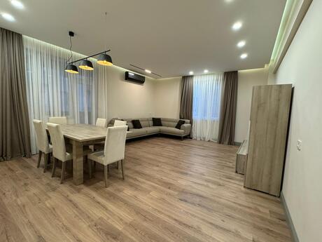 Объявление №6414004 - Баку, м. Элмляр Академиясы, 4-комн., 180 м², 8/17 этаж