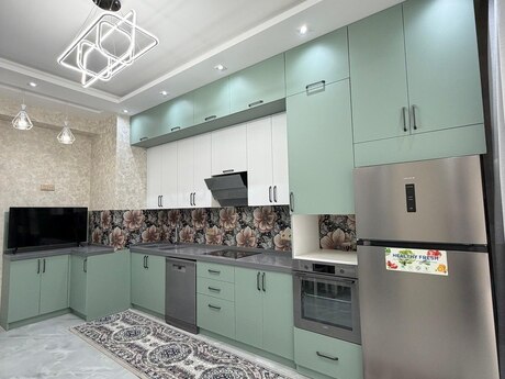 Elan №5773256 - Bakı, Ağ şəhər q., 3 otaqlı, 135 m², 4/6 mərtəbə