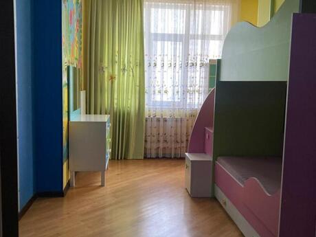 Kirayə 4 otaqlı mənzil, 160 m², Nəriman Nərimanov: 1 300 ₼/ay 5