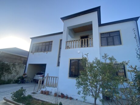 8 otaqlı həyət evi, 240 m², Binə: 250 000 ₼ 2