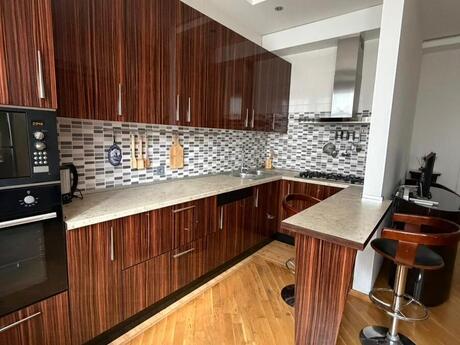 Kirayə 2 otaqlı mənzil, 65 m², Şah İsmayıl Xətai: 800 ₼/ay 2