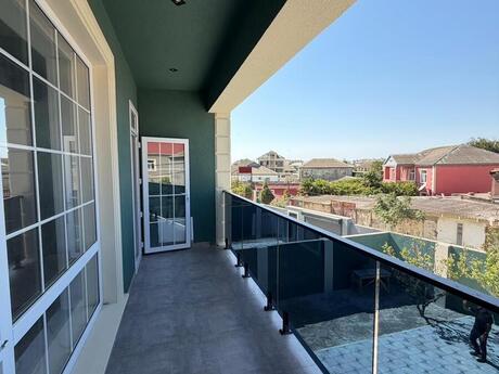 4 otaqlı həyət evi, 180 m², Binə: 180 000 ₼ 3