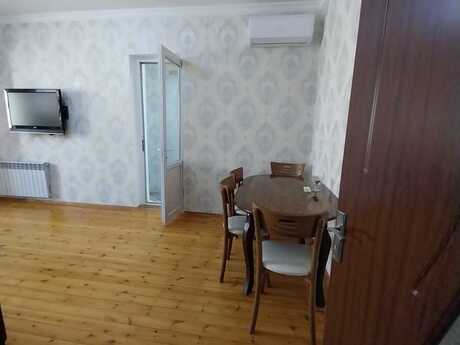 Kirayə 2 otaqlı mənzil, 82 m², İnşaatçılar: 800 ₼/ay 3