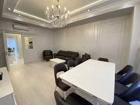 Kirayə 4 otaqlı mənzil, 145 m², Ağ şəhər: 2 500 ₼/ay 2
