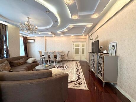 4 otaqlı mənzil, 220 m², Nərimanov: 590 000 ₼ 4