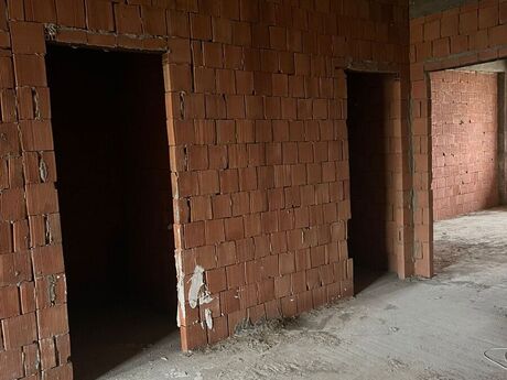 3-room apartment, 122 m², Azadlıq Prospekti: 240 000 ₼ 2