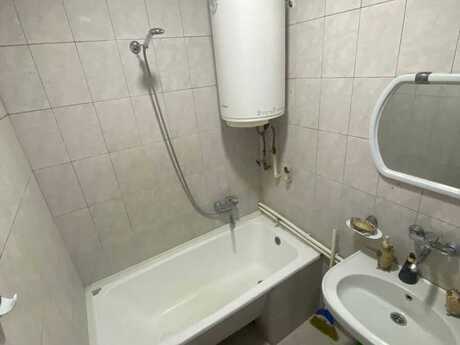 Аренда: 2-комнатная квартира, 40 м², Memar Əcəmi: 230 ₼/мес 2