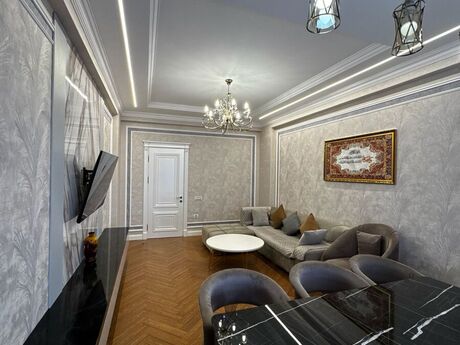 3-room apartment for rent, 118 m², Elmlər Akademiyası: 2 300 ₼/mo 5