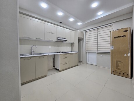 Kirayə 2 otaqlı mənzil, 75 m², İnşaatçılar: 600 ₼/ay 2
