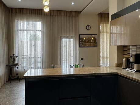 Bilgəhdə 3 otaqlı həyət evi kirayə verilir, 200 m², 1 700 AZN/ay, şəkil 5 / 9
