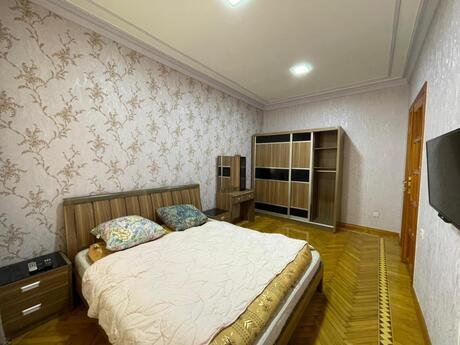 Kirayə 4 otaqlı mənzil, 110 m², Sahil: 1 350 ₼/ay 5