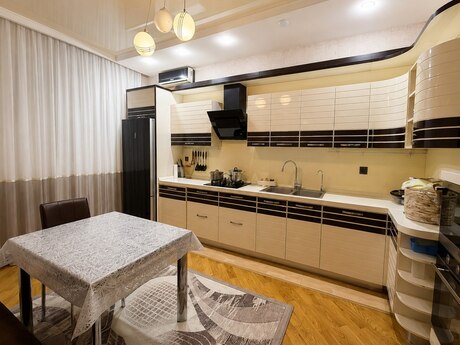 3 otaqlı mənzil, 122 m², Neftçilər: 330 000 ₼ 5