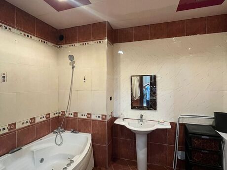 4-комнатная квартира, 157 м², Nizami: 438 000 ₼ 5