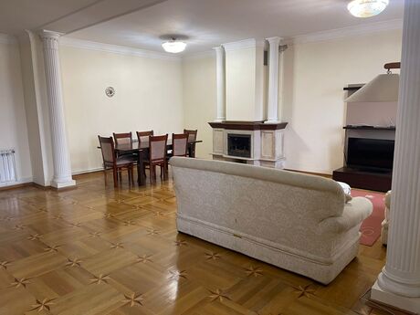 Аренда: 5-комнатная квартира, 200 м², Elmlər Akademiyası: 1 200 ₼/мес 5