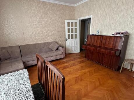 Объявление №6414774 - Баку, м. 28 мая, 2-комн., 60 м², 4/5 этаж