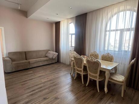 3-room apartment, 127 m², Memar Əcəmi: 255 000 ₼ 3