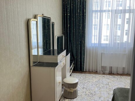 3-room apartment for rent, 75 m², Hövsan: 550 ₼/mo 3